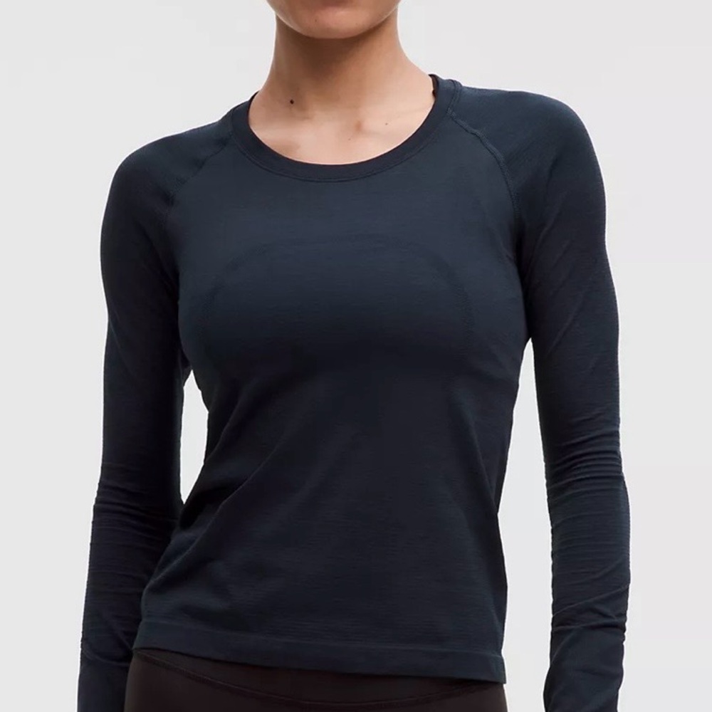 Lululemon Long sleeve waist length Swiftly - tag removed for comfort
